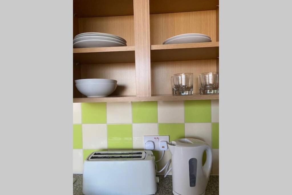 3 Bed Contemporary Crewe Apartment Kültér fotó